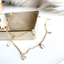 Load image into Gallery viewer, Golden Droplets Necklace